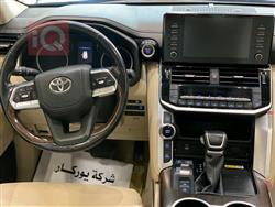 تۆیۆتا لاند کروزەر